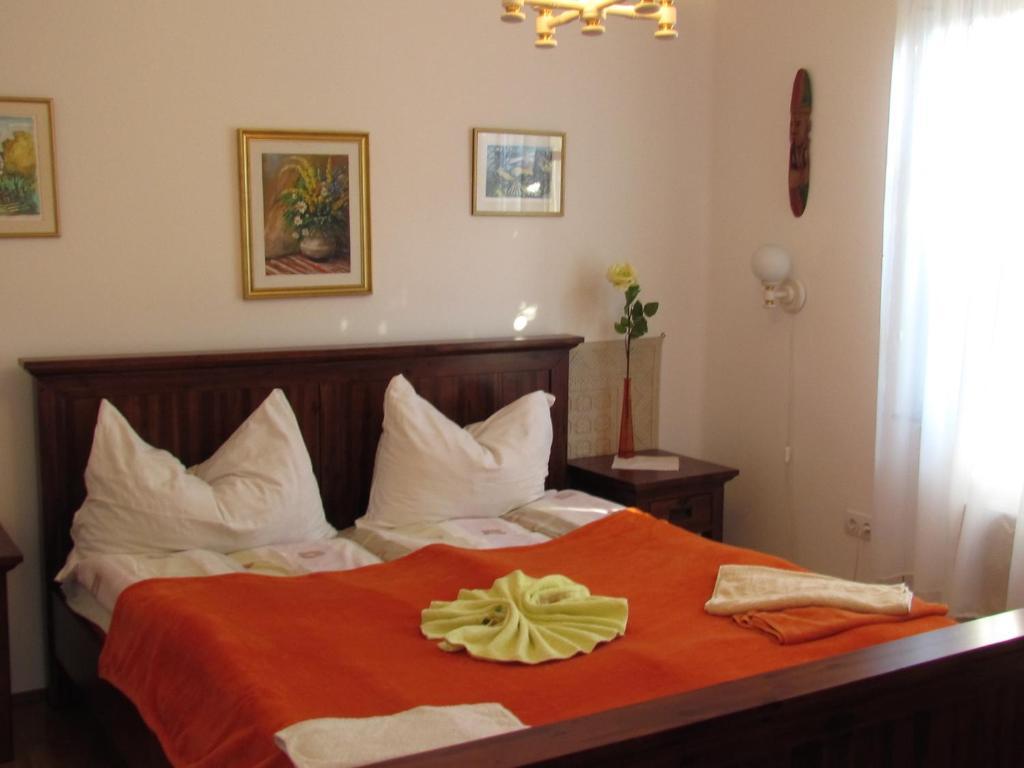 Torkolat Panzio Bed & Breakfast Tokaj Room photo